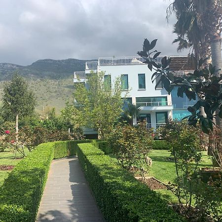 Family Beach Swimming Pool Villa Luanit Trajas Exterior foto